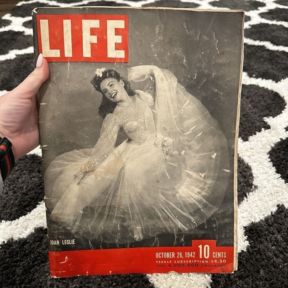 Vintage‎ Handmade Movie Star Celebrity WW2 Magazine Clippings Scrapbook 40’s